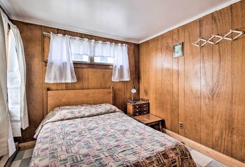 Cozy Hampton Cottage W/ Bbq   Walk To Ocean!