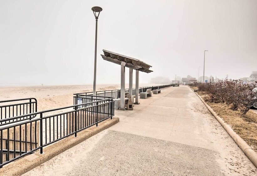 Cozy Hampton Cottage W/ Bbq Walk To Ocean!