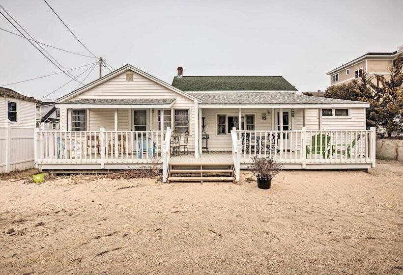 Cozy Hampton Cottage W/ Bbq Walk To Ocean!
