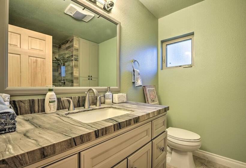 Cozy Pine Mountain Club Cabin W/ Large Deck