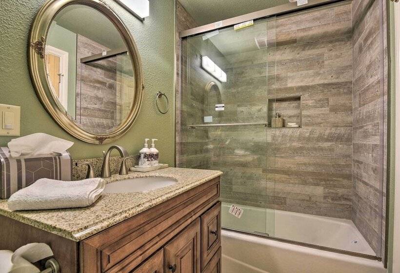 Cozy Pine Mountain Club Cabin W/ Large Deck