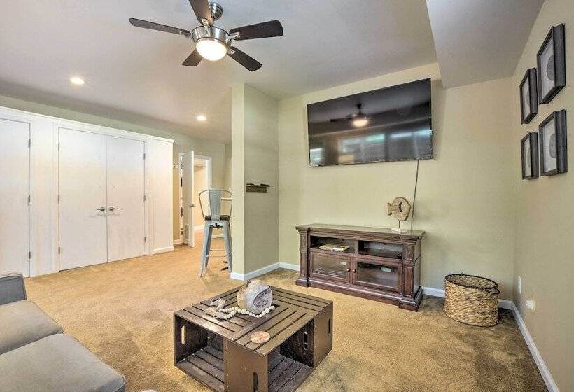 Cozy Pittsboro Escape   Hike, Dine, Explore!