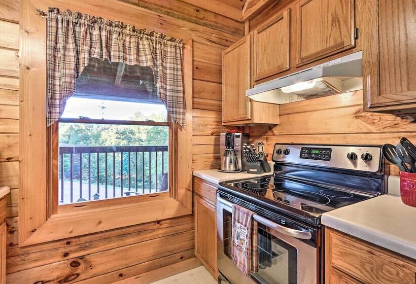 Lake Douglas Cabin W/ Community Boat Launch!