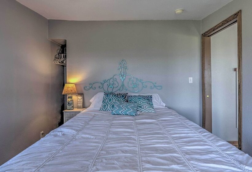 Cozy Waterfront Home On The Bay Of Green Bay!