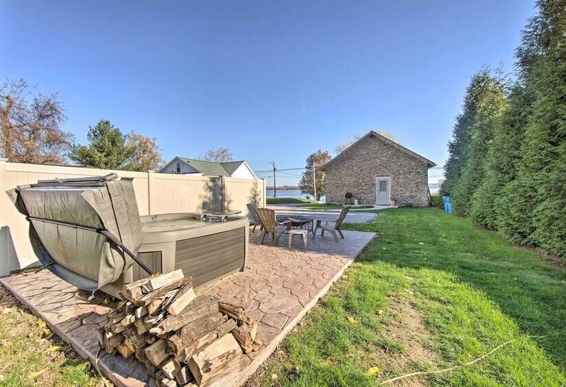 Cozy Wrightsville Cottage W/ Private Hot Tub!