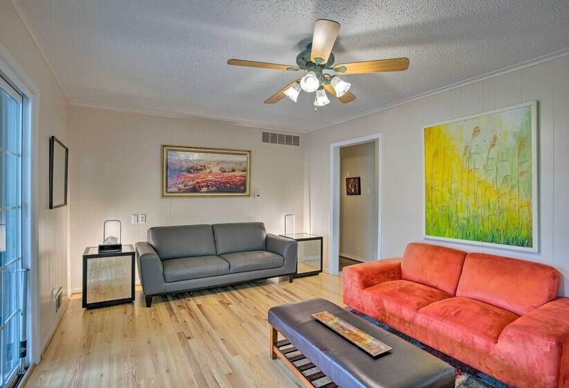 8 Mi To Lake Ray Hubbard: Creekside Garland Home