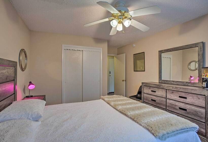 8 Mi To Lake Ray Hubbard: Creekside Garland Home