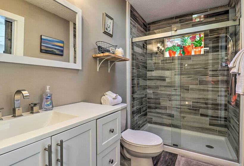 Creekside Retreat   Mins To Slopes & Trails!