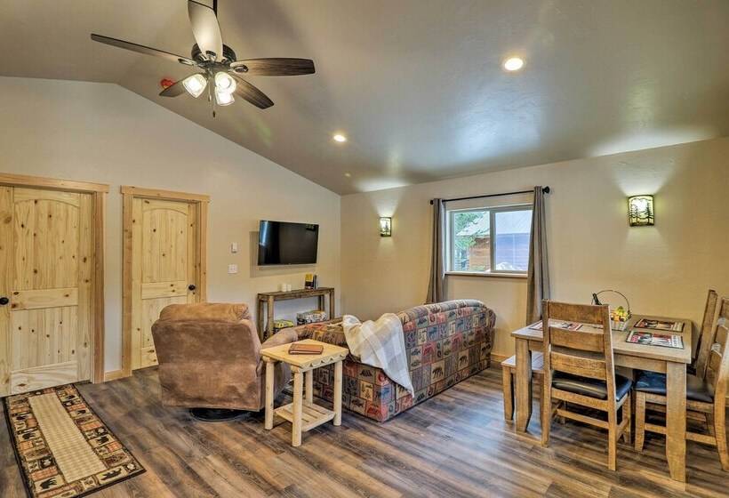 Custom Cabin W/ Grill & Fire Pit: 7 Mi To Glacier!