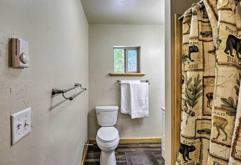 Custom Cabin W/ Grill & Fire Pit: 7 Mi To Glacier!