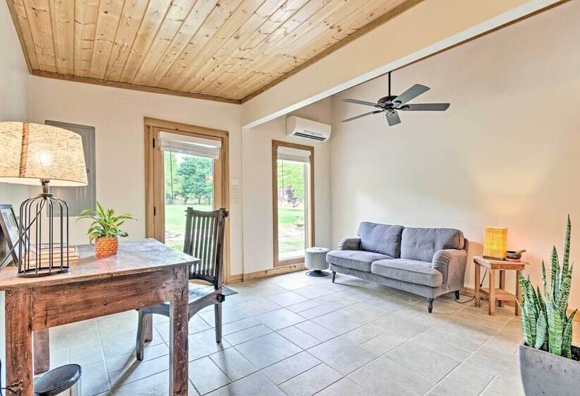 Custom Creekside Cabin In Blue Ridge Mountains