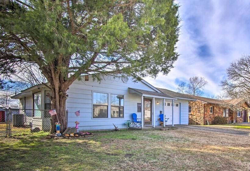 Dog Friendly Bartlesville Retreat W/ Yard!