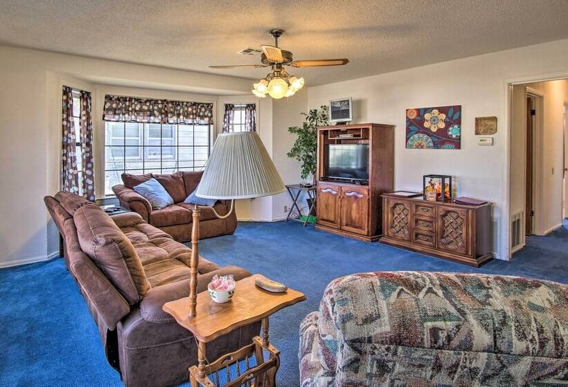 Dog Friendly Bartlesville Retreat W/ Yard!
