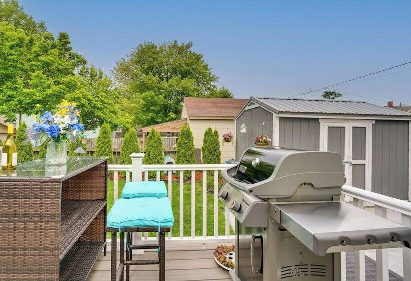 Manistee Cottage Near Beach & Dtwn