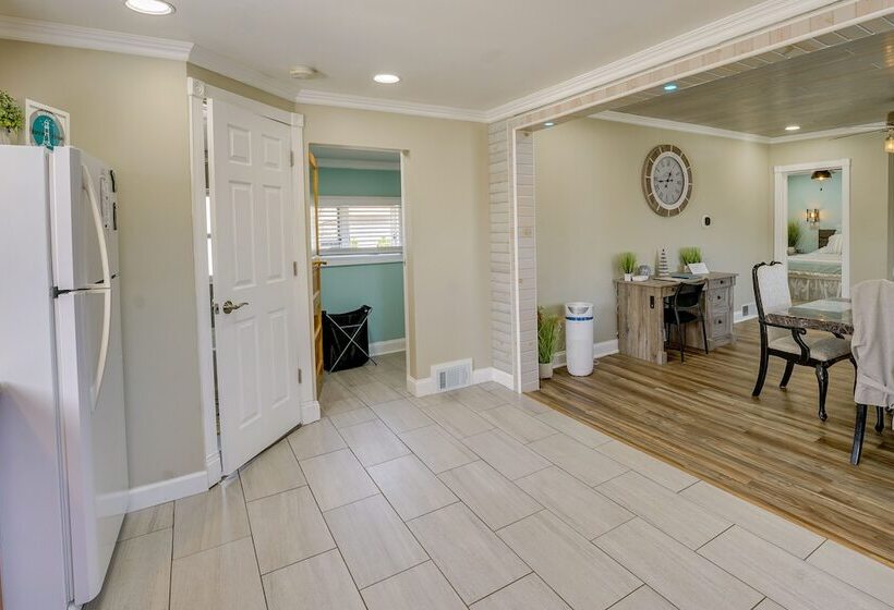 Manistee Cottage Near Beach & Dtwn