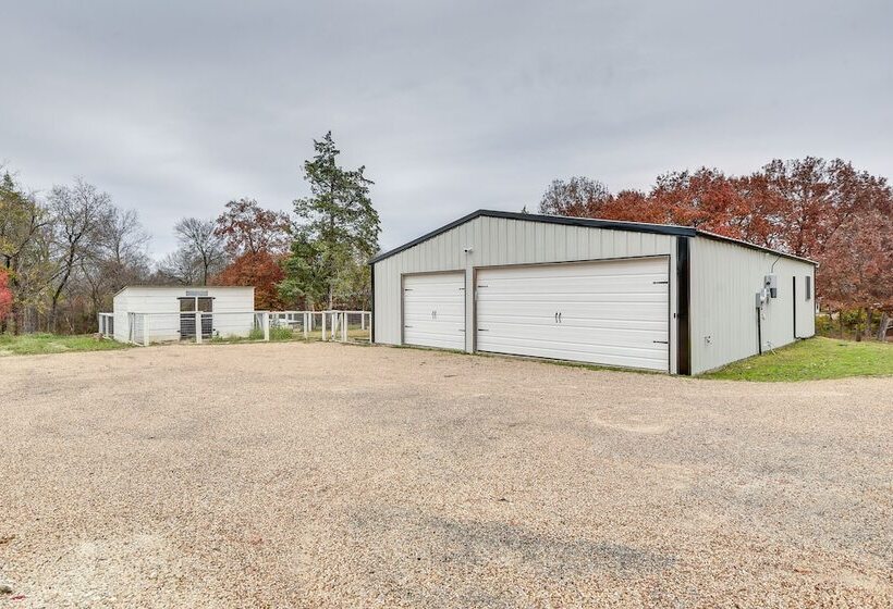 Dog Friendly Home W/ Yard & Fire Pit In Midlothian