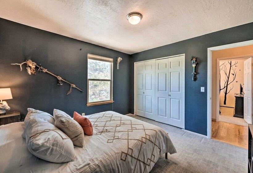 Eclectic Salt Lake Home With 2 Decks + Fire Pit!