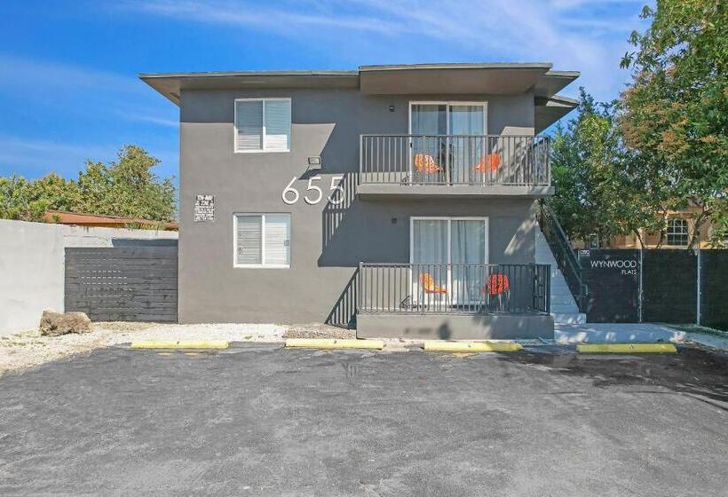 Elegant Wynwood Flats