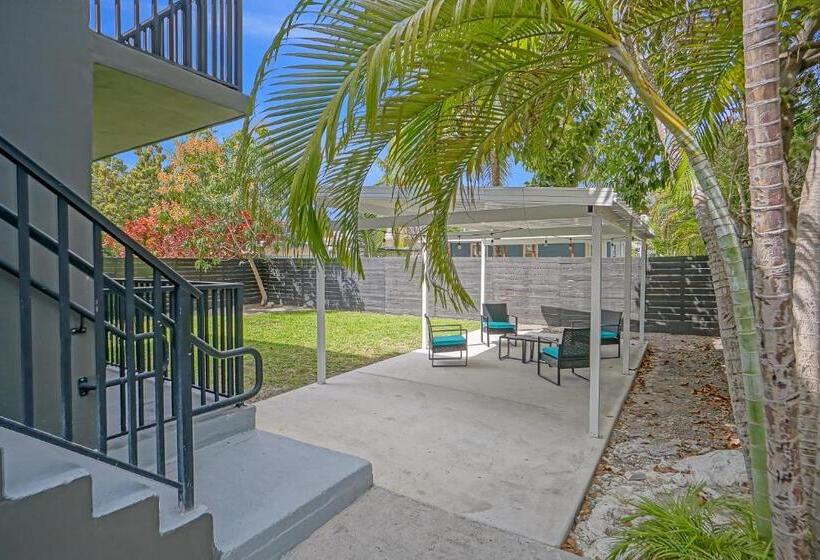 Elegant Wynwood Flats