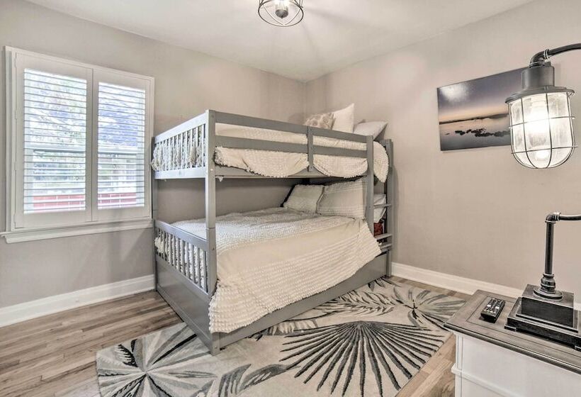 Enchanting Reno Retreat W/ Deck: Walk To Midtown!