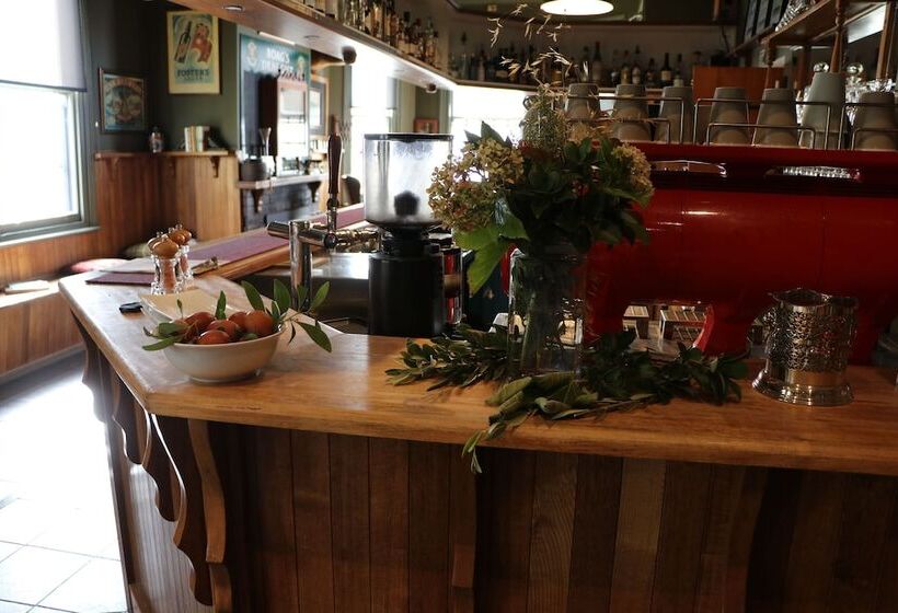 Exchange Hotel Beaconsfield