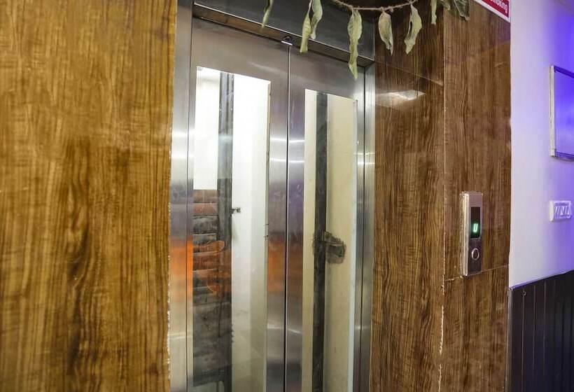 Fabhotel Heritage Villa