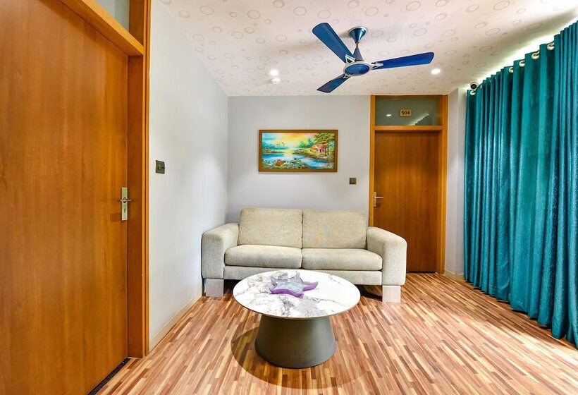 Fabhotel Siddharth Corporate