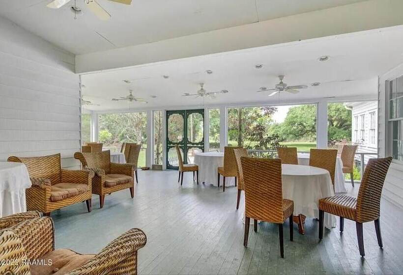 Fairfax Bed And Breakfast