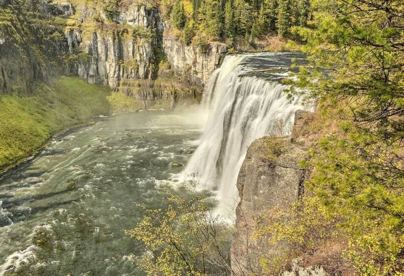 Family Cabin W/ Fire Pit   25 Miles To Yellowstone