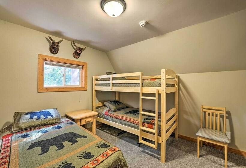 Family Cabin W/ Fire Pit   25 Miles To Yellowstone