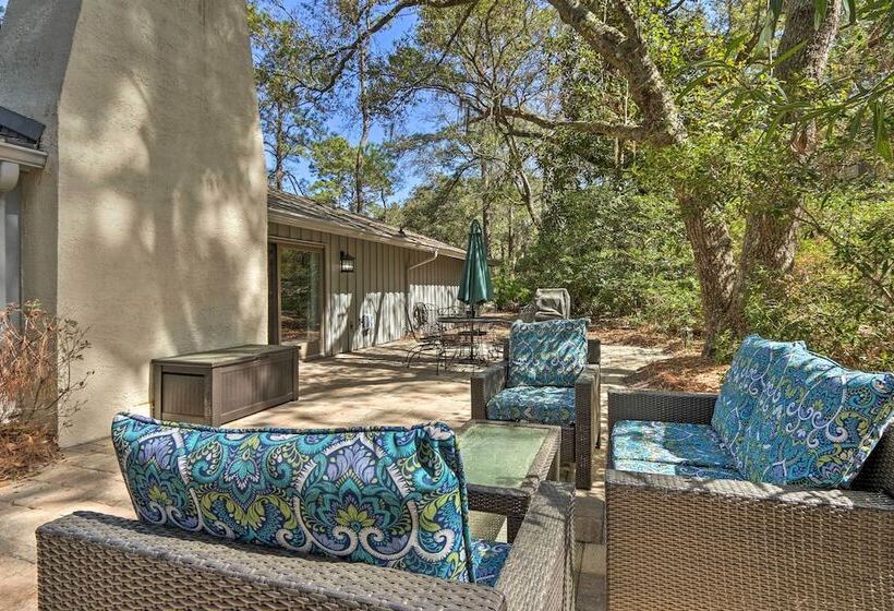 < 1 Mi To Beach: Family Friendly Hilton Head Home
