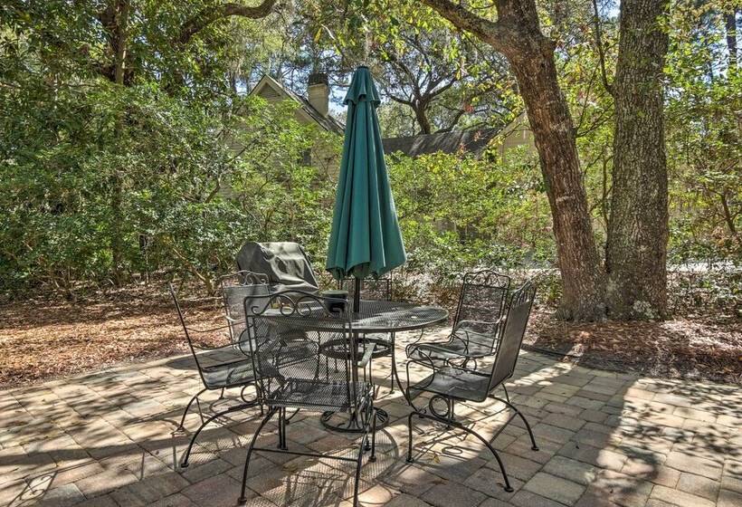 < 1 Mi To Beach: Family Friendly Hilton Head Home