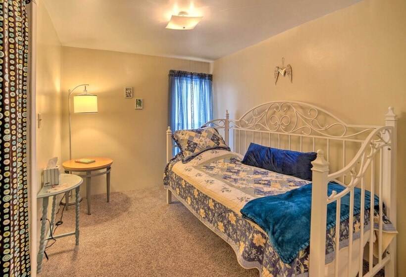 Family Friendly Home < 1 Mi To Adrian College