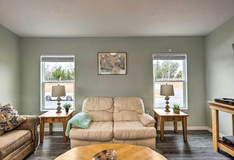 Family Friendly Home, Walk To Steinhatchee River!