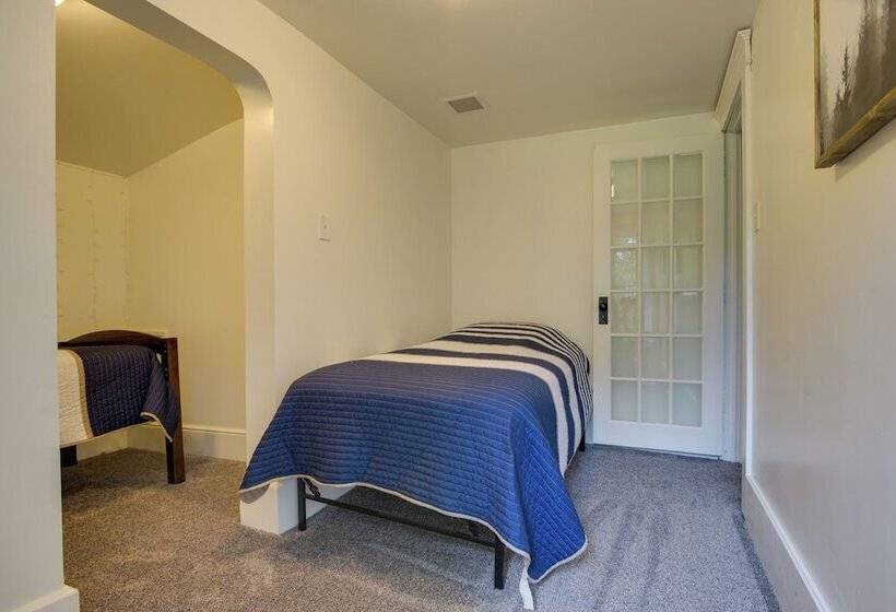 Family Home + Private Hot Tub On Susquehanna River