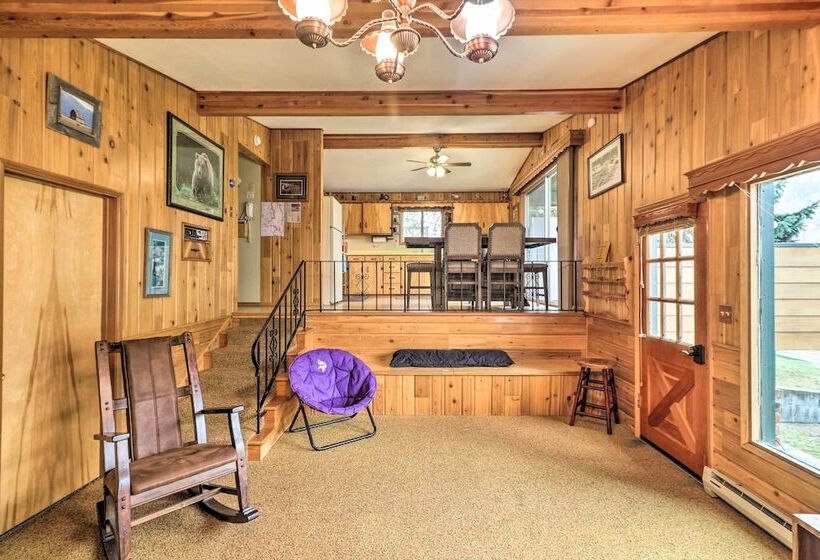 Flathead Lake Waterfront Cabin W/ Dock & Kayaks