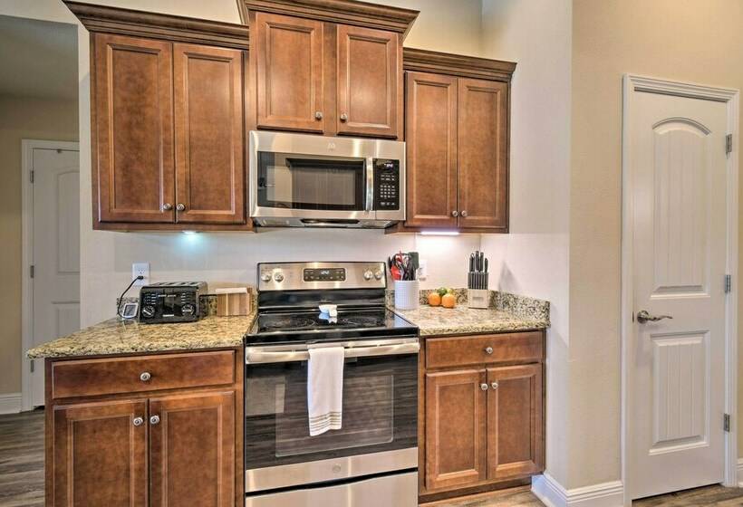 Foley Home W/ Outdoor Pool < 15 Mi To Beach