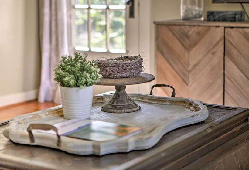 Fredericksburg Cottage W/ Grill   Walk To Main St!