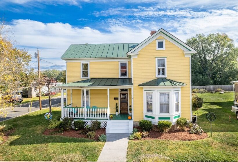 Front Royal Retreat ~ 1 Mi To National Park!