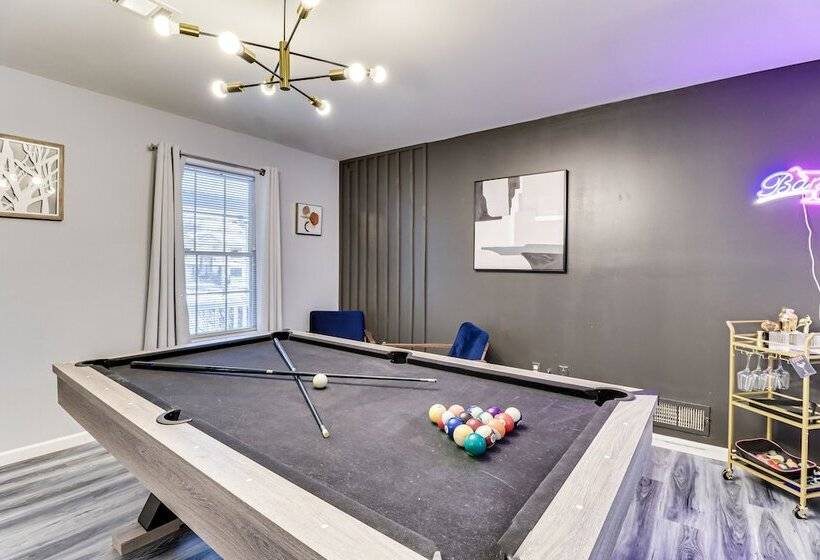 Poconos Home W/ Pool Access ~ 6 Mi To Ski Resort