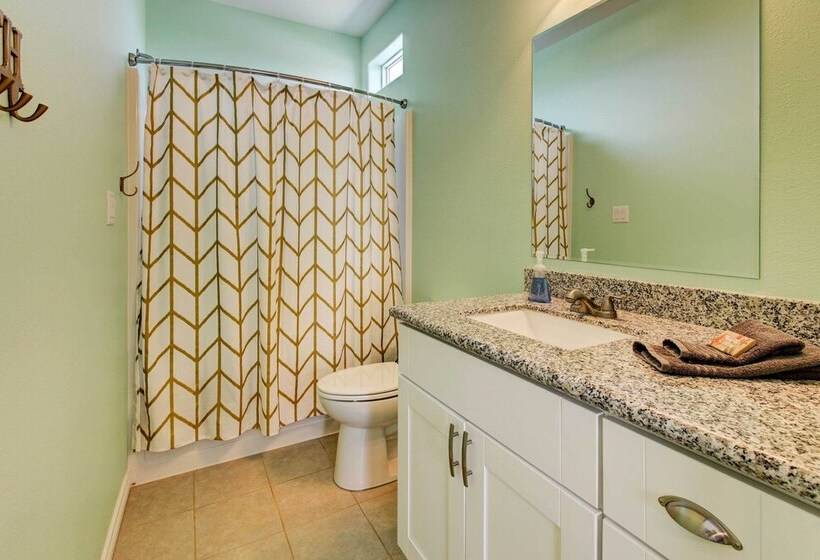 Gilchrist  Ez Street Beach House  W/ Gulf Access!