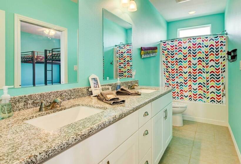 Gilchrist  Ez Street Beach House  W/ Gulf Access!