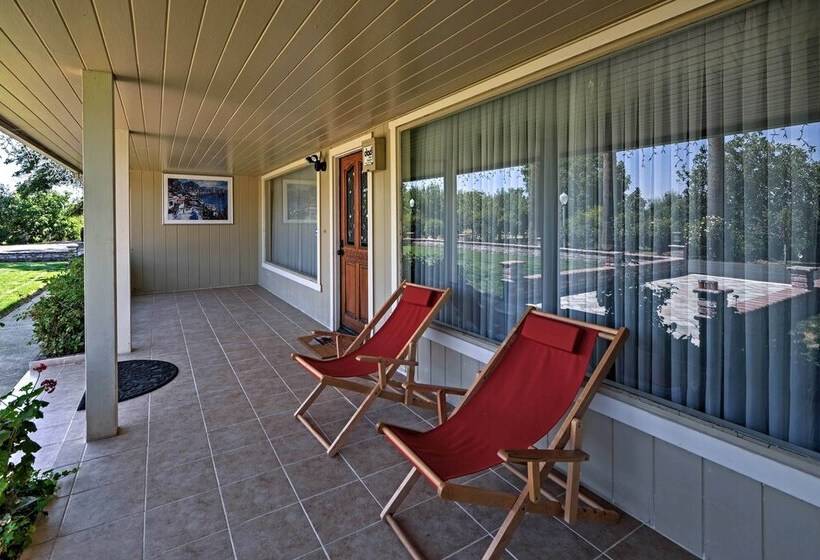 Gilroy Home W/ Deck On 20 Acres, 7 Mi To Downtown!