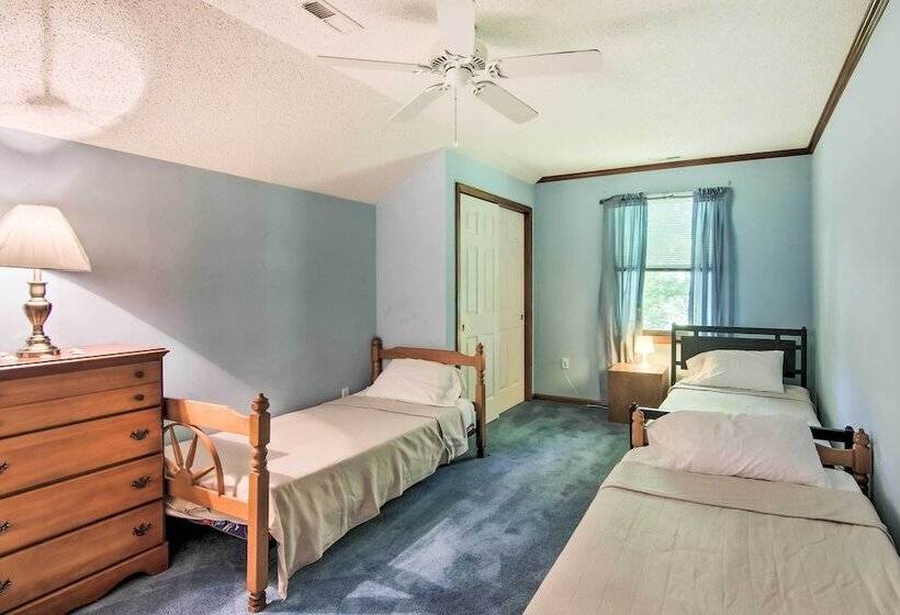 Golf Getaway W/ Pool Access 2 Mi To Bethany Beach!