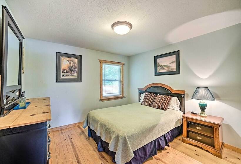 Golfer S Retreat    Cabin In Resort