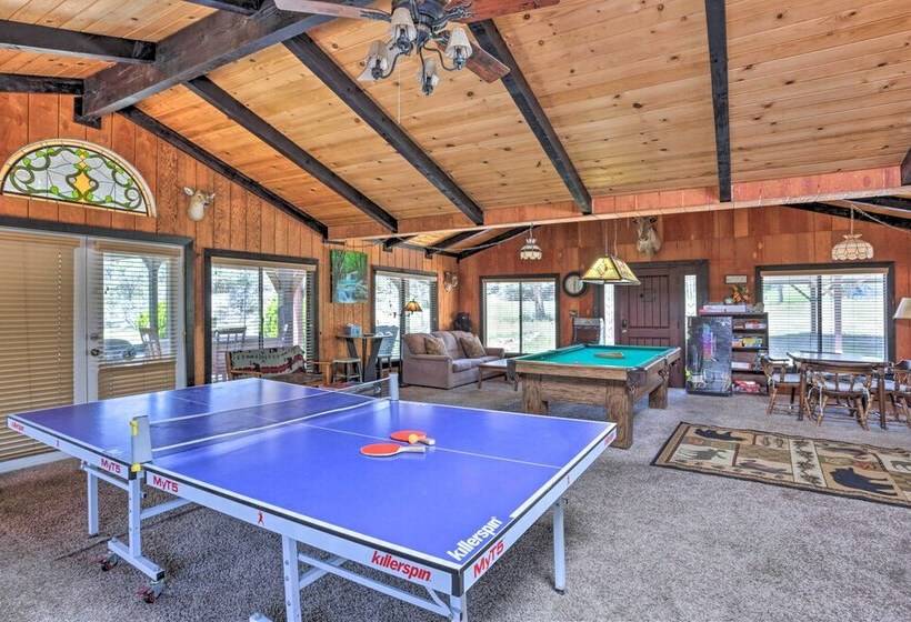 Gorgeous Oakhurst Retreat W/ Swimming Hole!