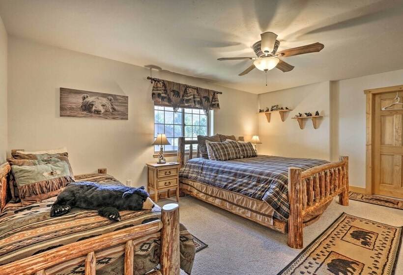 Deck, Bar & Mtn Views: Grand Granby Retreat!