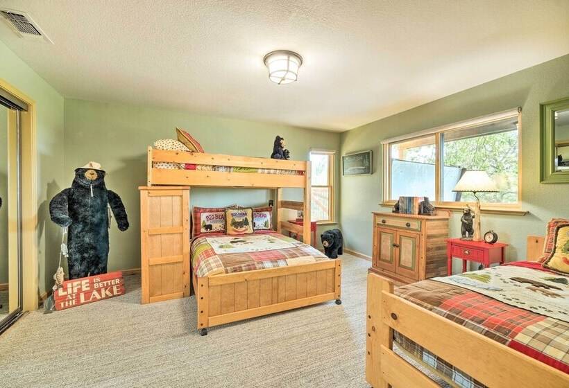 Groveland Lake House W/ Hot Tub & Water Views