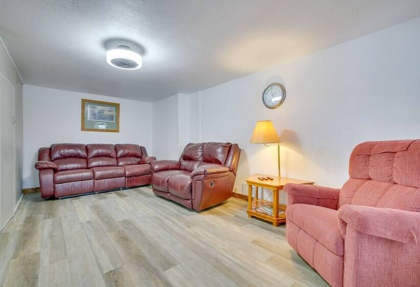 Harpers Ferry Escape: Near Hiking & Kayaking