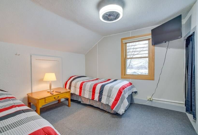 Harpers Ferry Escape: Near Hiking & Kayaking